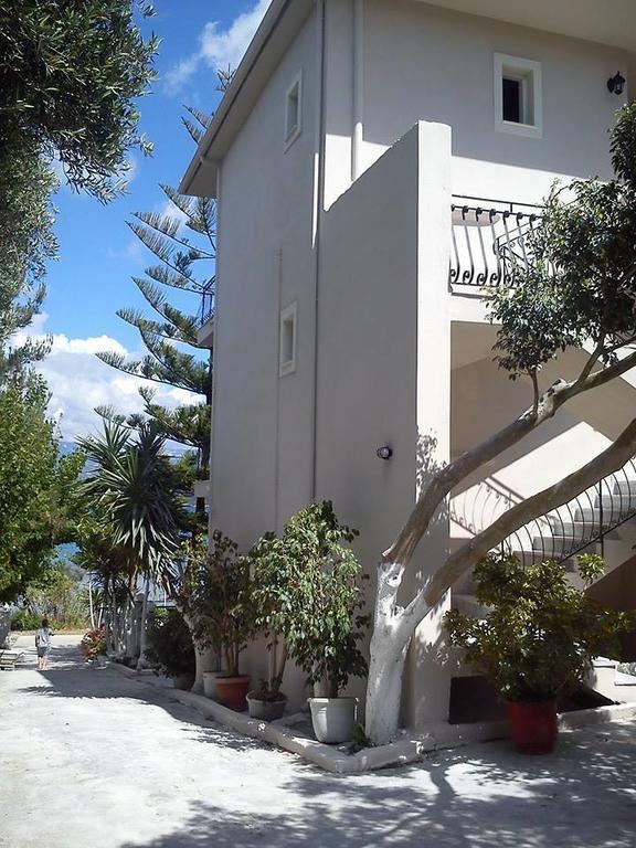 Sea Breeze Apartments Lixouri Exteriér fotografie
